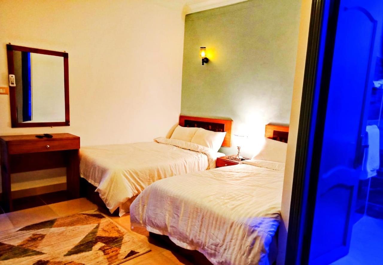 Carpet Alaadein Pyramids View Hotel Kafrat al Jabal Ngoại thất bức ảnh